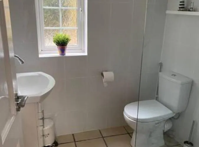 Location, Location! Gorgeous 1 Bed Apt- Appartamento *